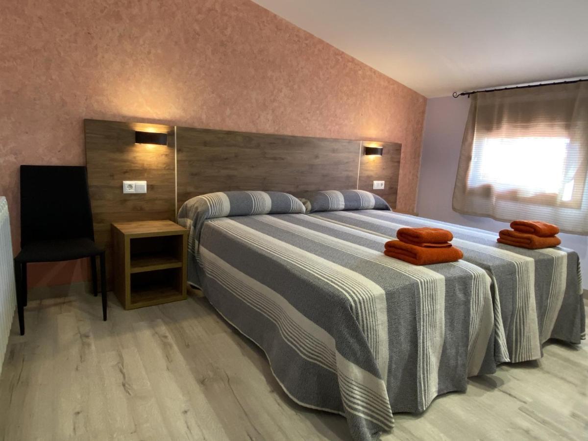 Apartamentos De Turismo Rural Las Eras Castelserás Exteriör bild