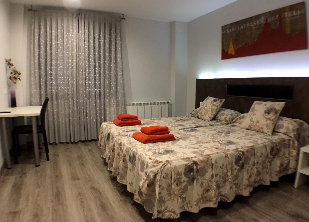 Apartamentos De Turismo Rural Las Eras Castelserás Exteriör bild
