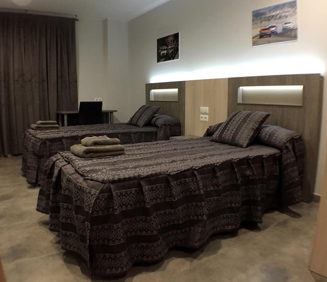 Apartamentos De Turismo Rural Las Eras Castelserás Exteriör bild